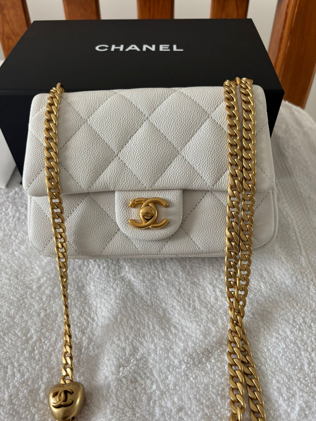 CHANEL 23P 2023 White Caviar Sweetheart Adjustable Chain Small Flap Bag Aged GHW