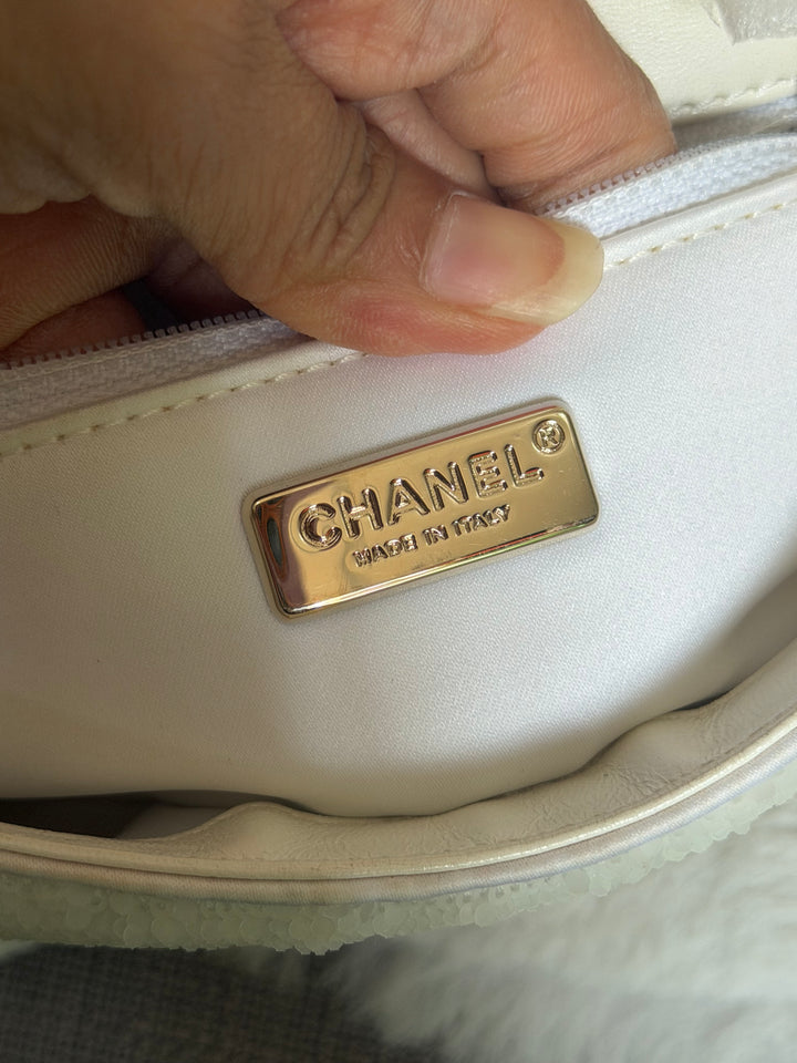 CHANEL series 28 19B White Sequin SMALL Flap Bag LGHW 2019
