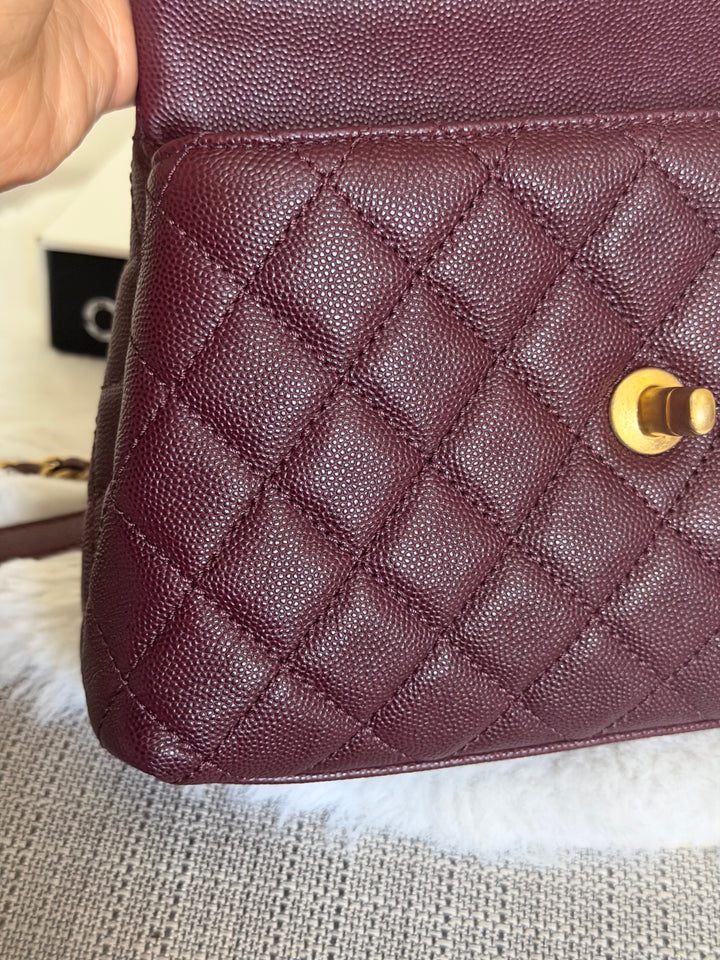 CHANEL series 26 Burgundy Caviar Aged GHW Coco Handle Flap Bag size SMALL with Pink sea snake handle 2018