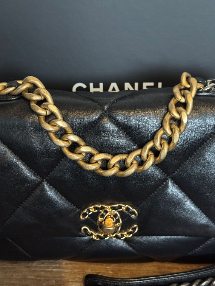 CHANEL 19 size Small Black Lambskin Mixed hardware Flap Bag with Top handle