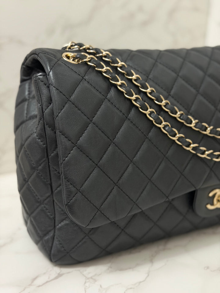 Chanel series 28 19B collection 2019 Black Calf Skin LGHW Small XXL Airliner (40 cms) Single Flap Bag