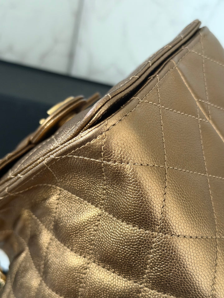 CHANEL 25A 2025 Bronze Caviar aged GHW 25 Hobo Bag size Small