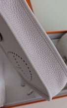 Load image into Gallery viewer, HERMES Evelyne 16 in Mauve Pearle PHW stamp W
