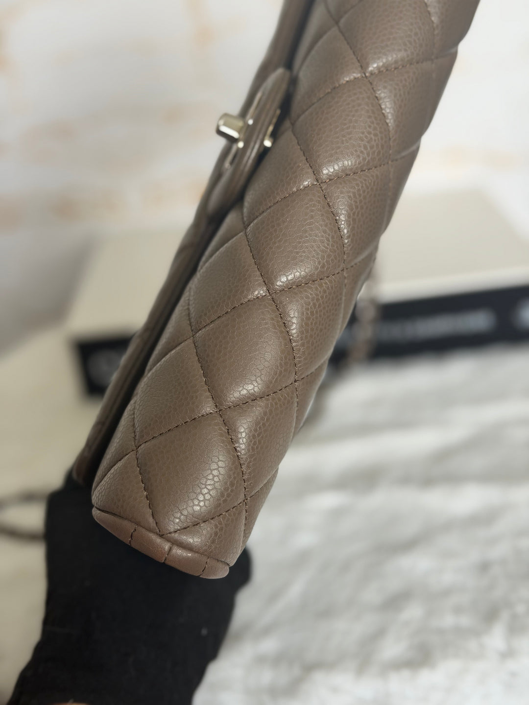 CHANEL series 17 Khaki Caviar SHW Classic Clutch with Chain