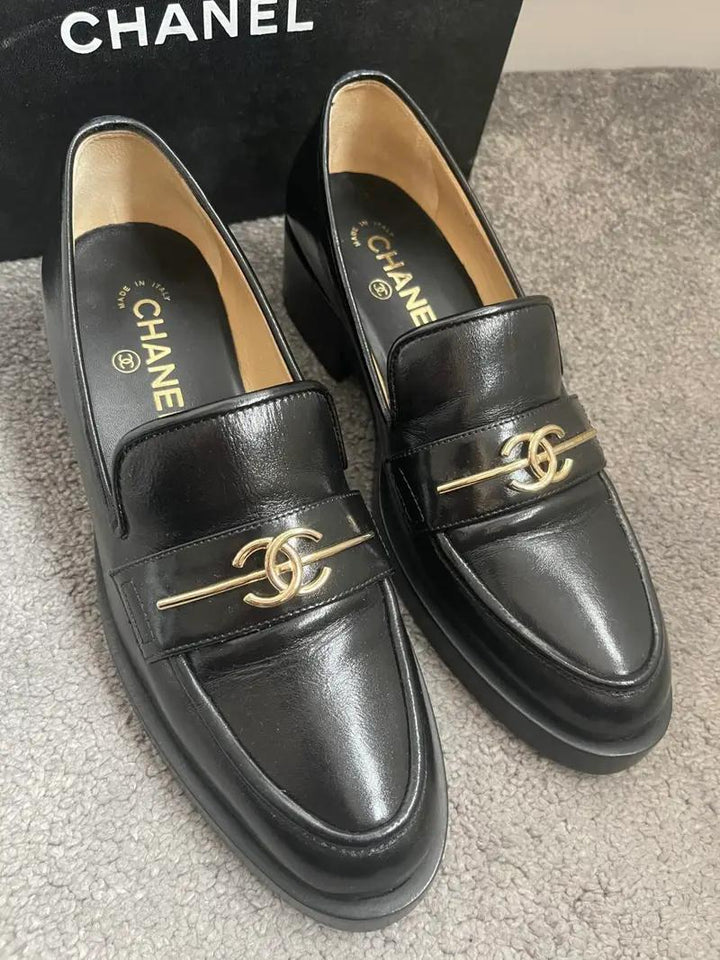 CHANEL Black Loafers Size EU 39