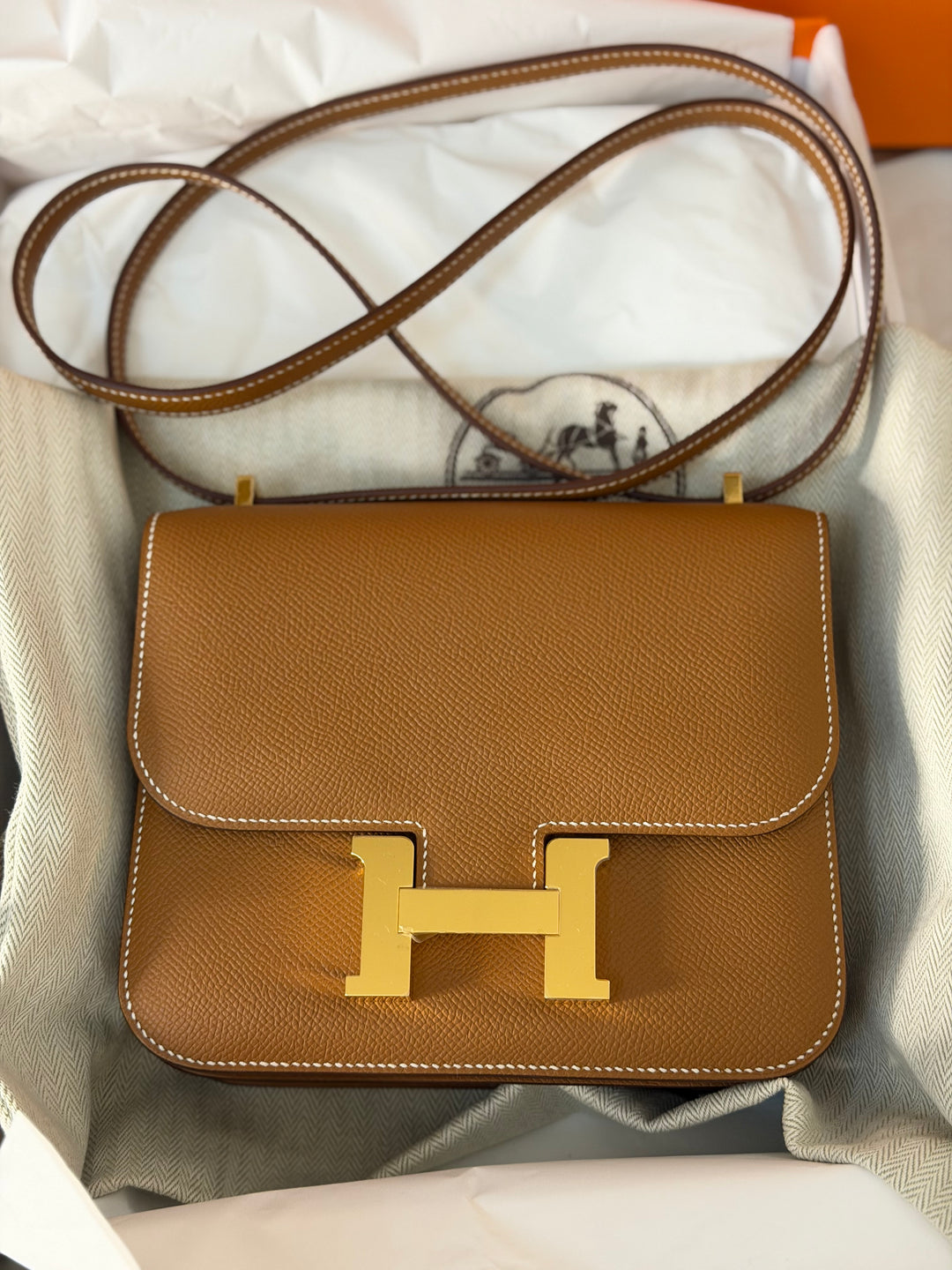 HERMÈS Constance 18 Gold Epsom Leather GHW Stamp B - 2023