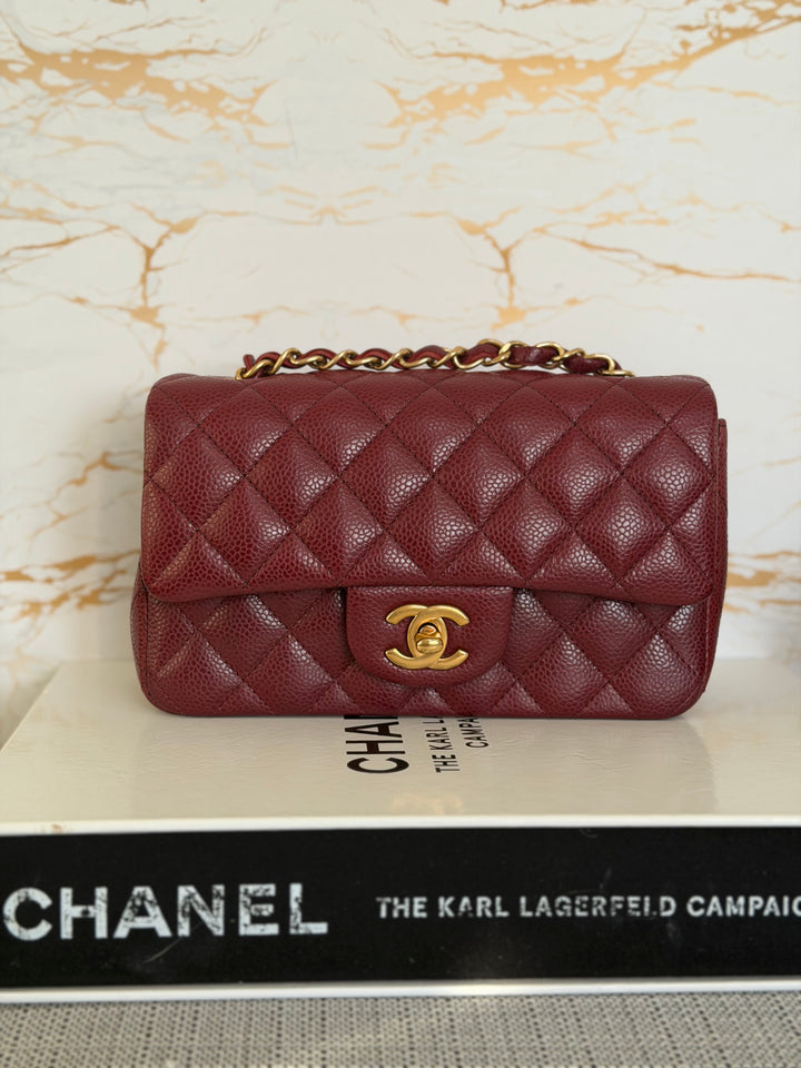 CHANEL series 21 15B collection Burgundy Caviar GHW Mini Rectangular Flap Bag 2015 RARE