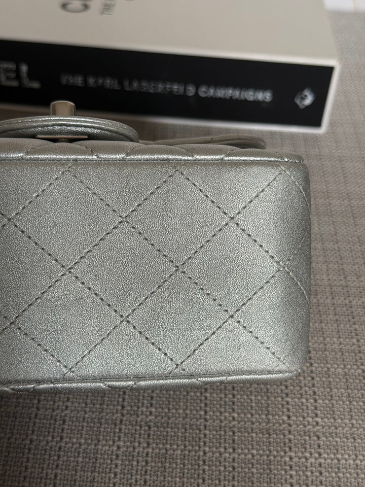 CHANEL Metallic Silver Lambskin SHW Square Mini Flap Bag 2021 21P collection series 31