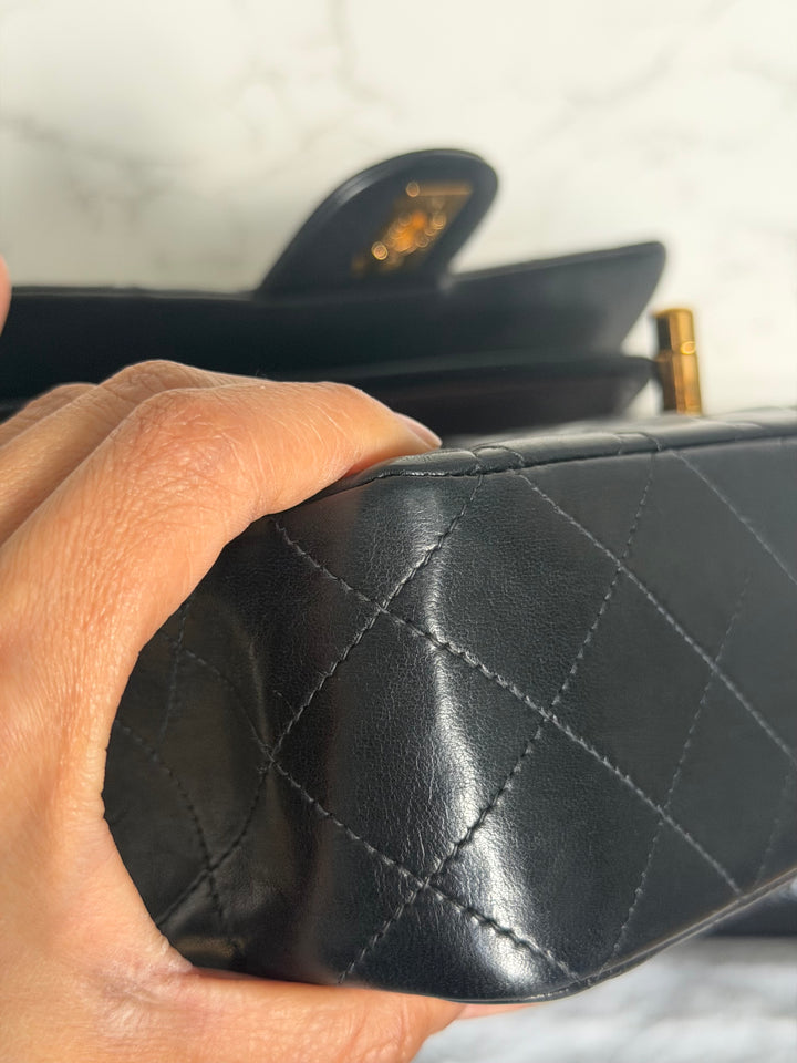 CHANEL series 6 Black Lambskin 24K GHW Vintage Medium ML Timeless Classic Double Flap Bag circa 2000-2002