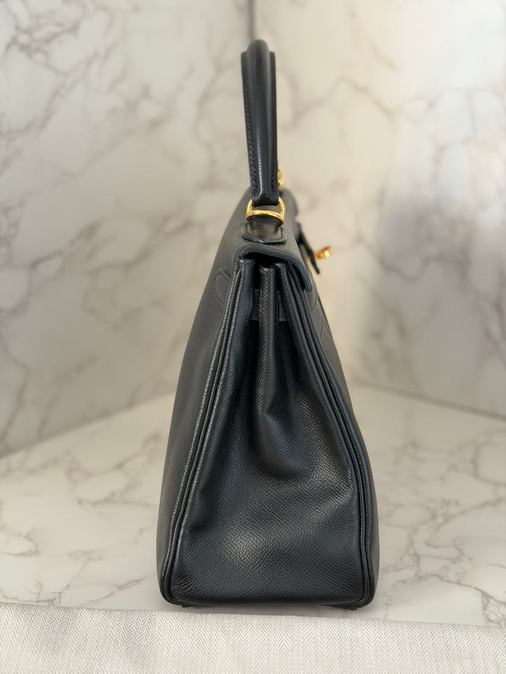 Hermes Noir/Black Epsom Leather GHW Kelly 28 stamp N 2010
