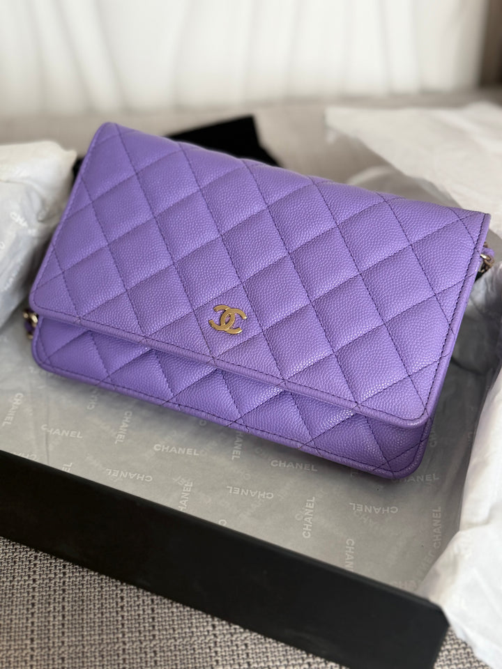 CHANEL series 28 20C Purple Caviar LGHW Classic Wallet on chain (WOC)