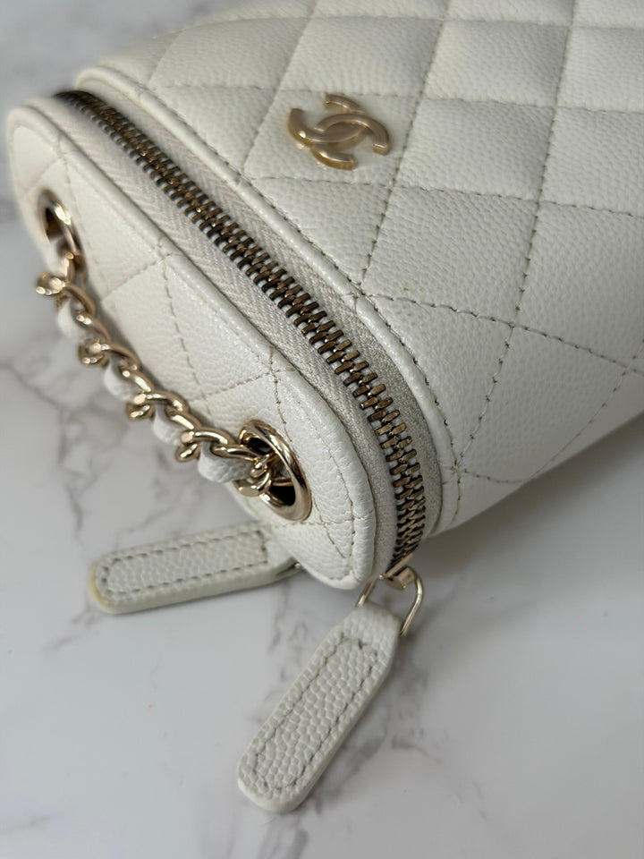 CHANEL White Caviar LGHW Vanity with Chain