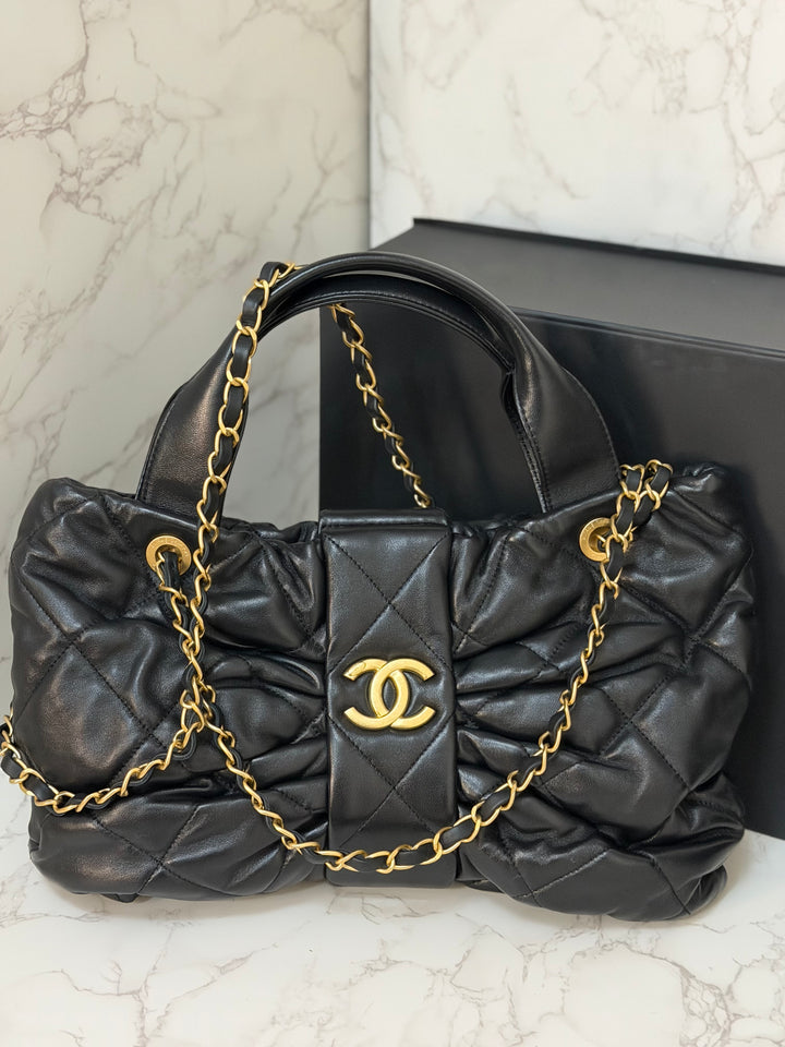 CHANEL 25K 2025 Black Leather Aged GHW BOW Bag size Medium