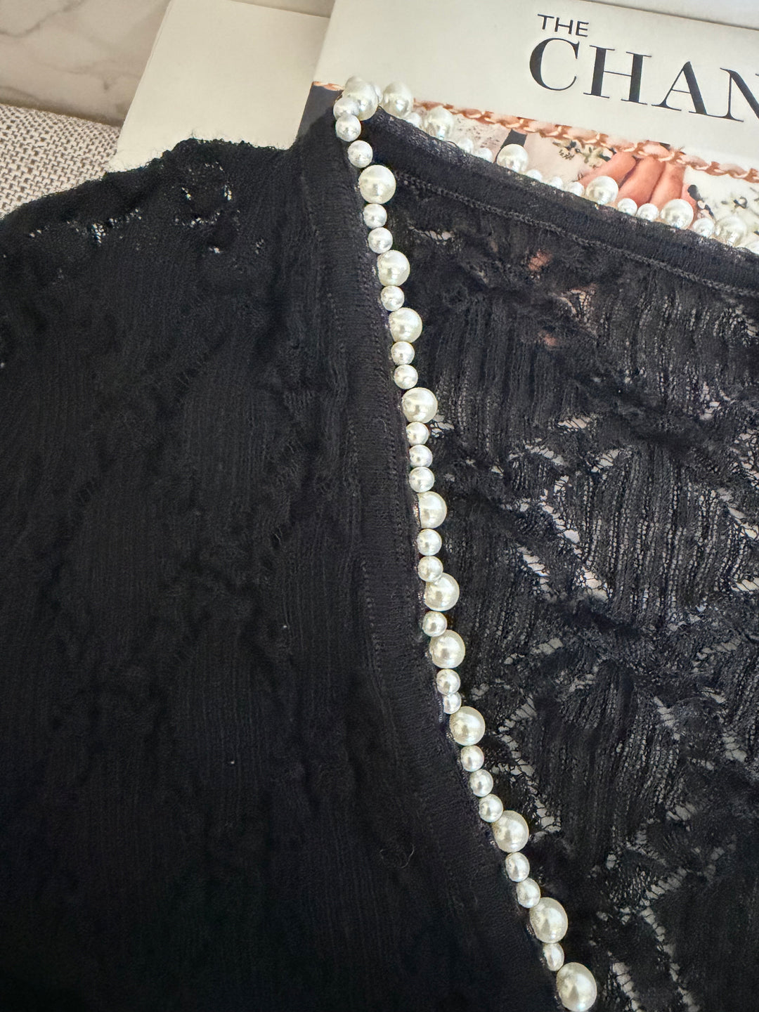 CHANEL 22B Pearl Round the Neck Black Lace Top 2022 size EU 34