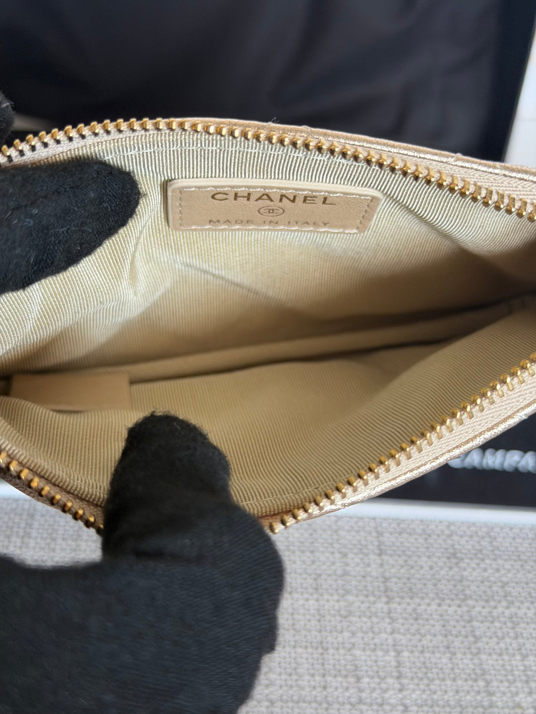 CHANEL 21P Metallic Gold Lambskin LGHW Mini O Case Pouch 15 cms