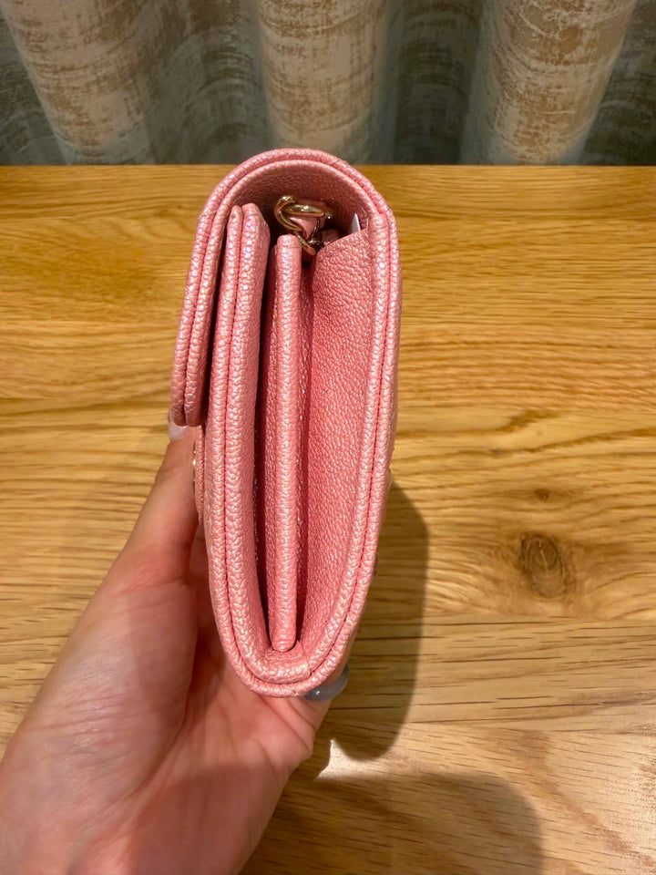 CHANEL 19S Iridescent pink caviar LGHW Card Holder with Chain 2019 series 27