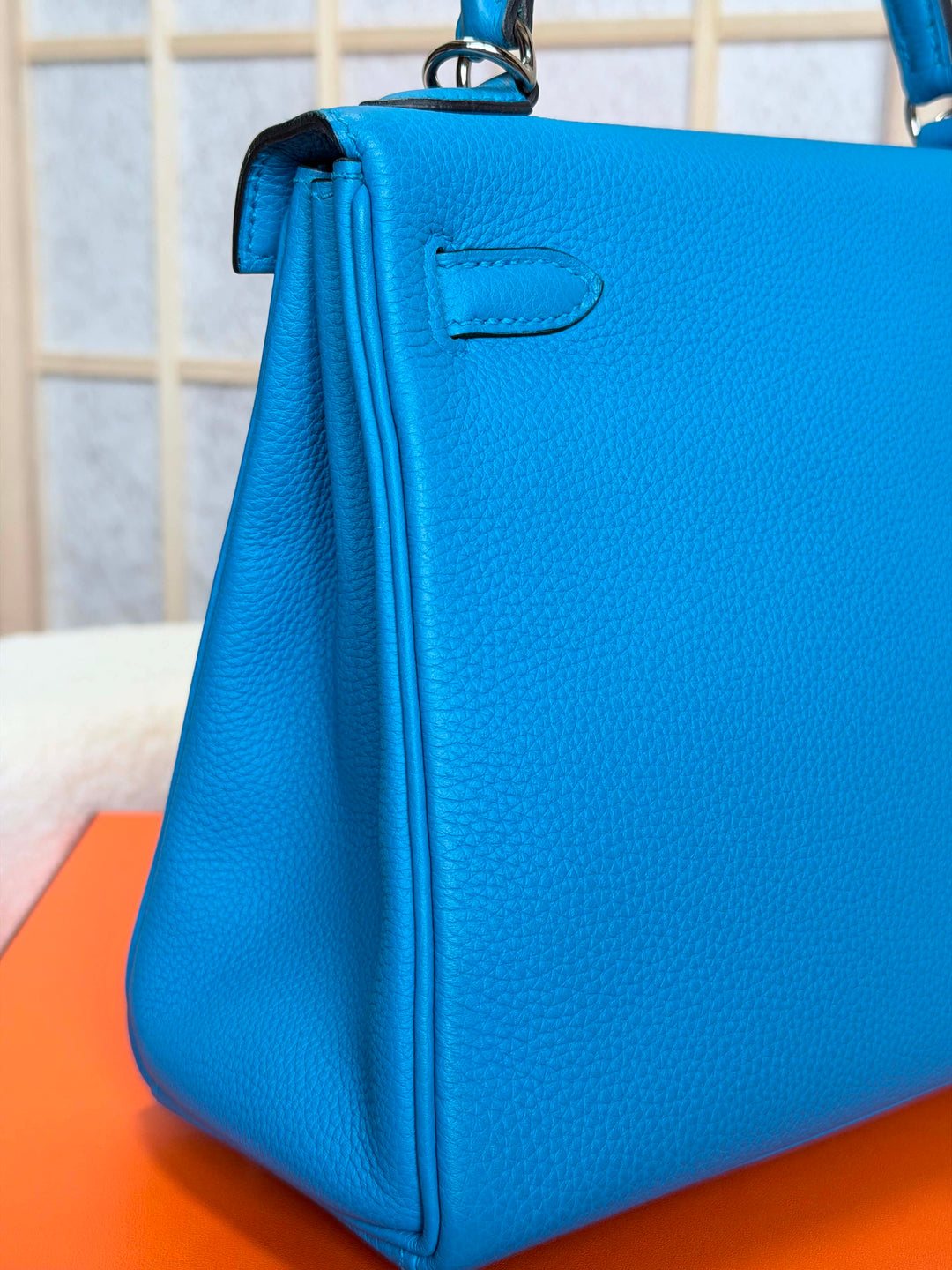 HERMÈS Bleu Zanzibar Togo Leather PHW Kelly 25 Stamp A 2018