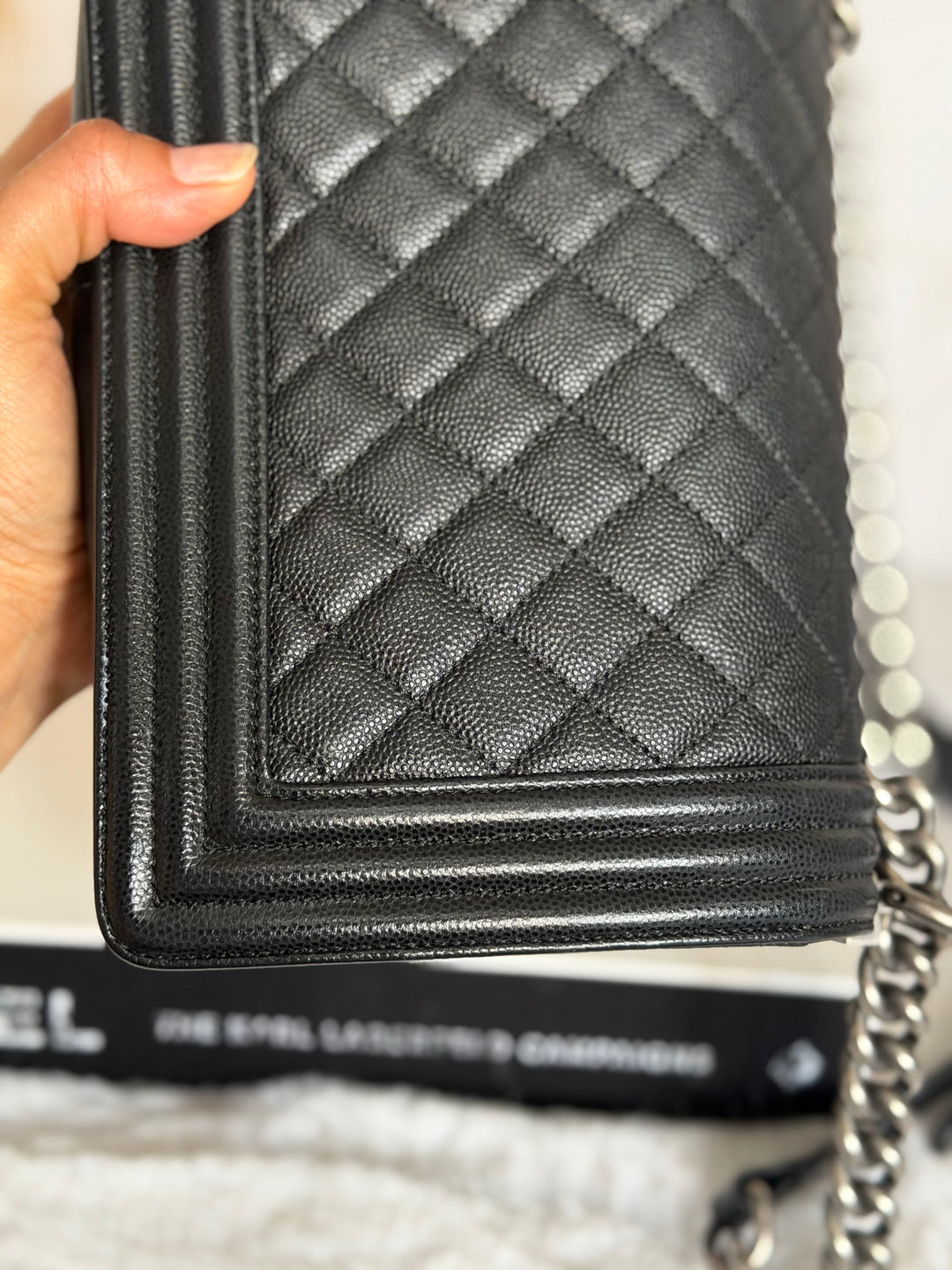 CHANEL series 25 Black Caviar Ruthenium Hardware Old Medium Le Boy Bag 25 cms 2018
