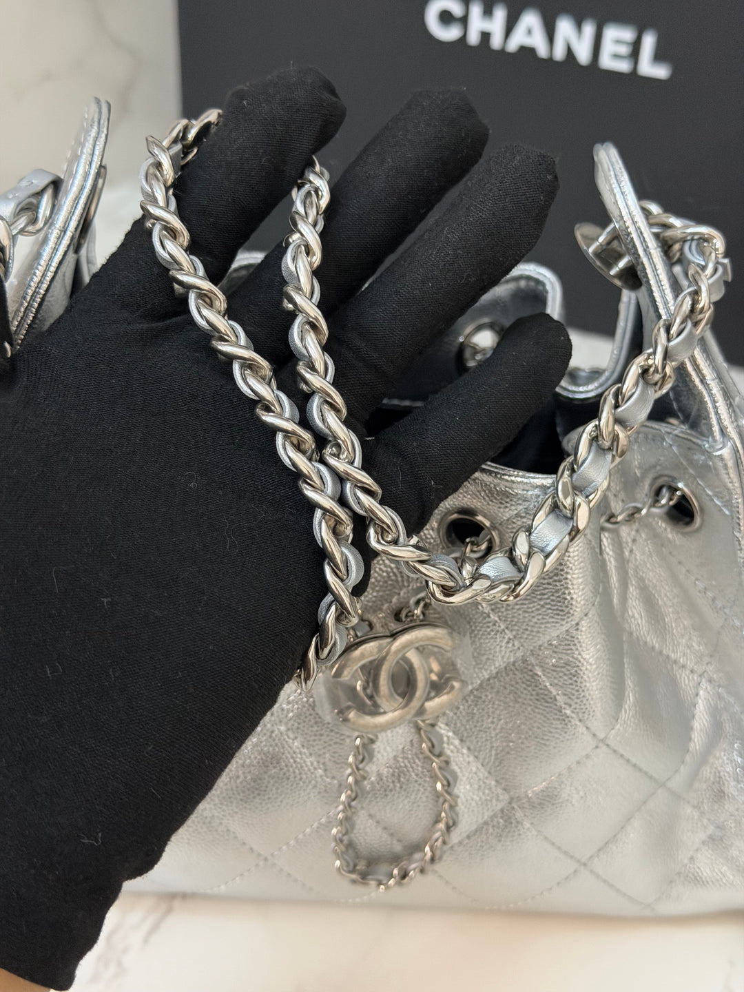 CHANEL 26C Silver Caviar shiny SHW Mini 25 Hobo Bag