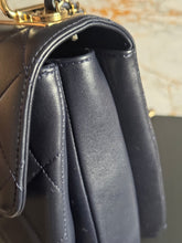 Load image into Gallery viewer, Chanel series 28 2018/2019 Navy Lambskin Champagne GHW Trendy CC Flap Bag size Small with Detachable Strap
