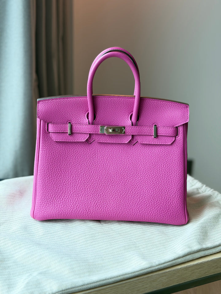 HERMÈS Rose Pourpre Togo Leather PHW Birkin 25 stamp C 2017