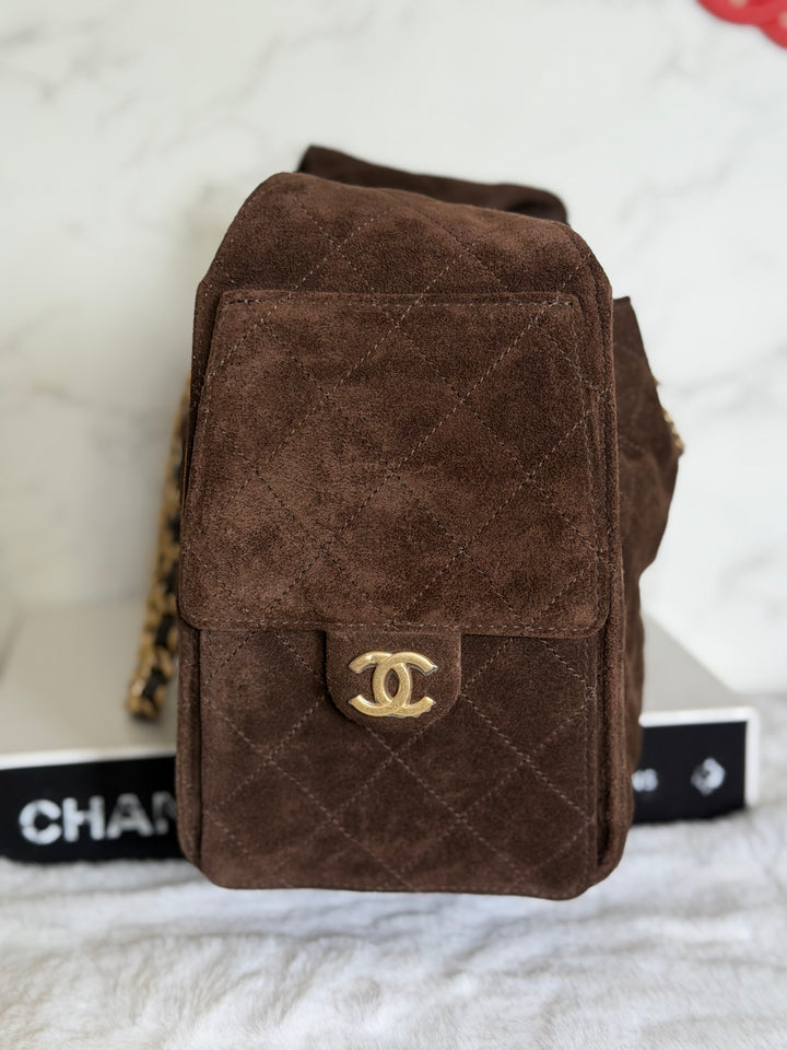 CHANEL 25K Dark Chocolate Brown Suede Aged GHW 25 Hobo Bag size SMALL 2025
