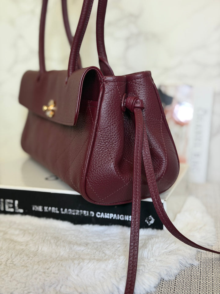 CHANEL Burgundy Caviar LGHW Urban Essentials East West Shopping Tote Bag size Small Matthieu Blazy 26S 2026