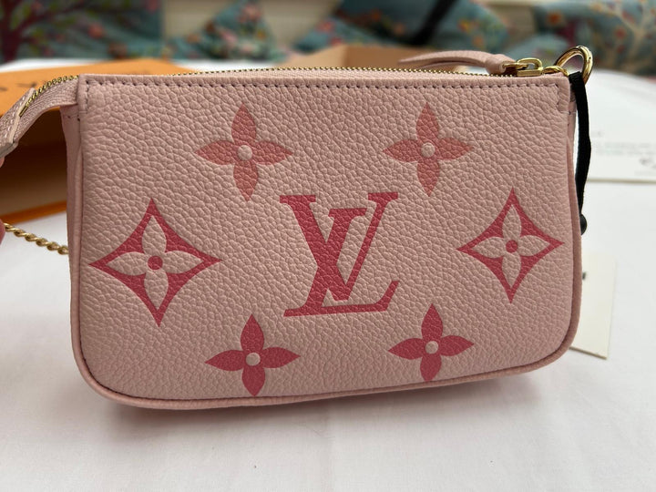 LOUIS VUITTON Pink Mini Pochette 2021