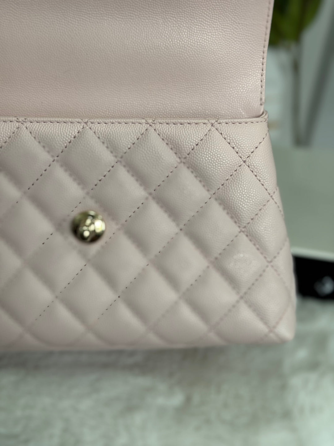 CHANEL 22P Sakura Pink Caviar LGHW Coco Handle Flap Bag with detachable strap 2022 size SMALL