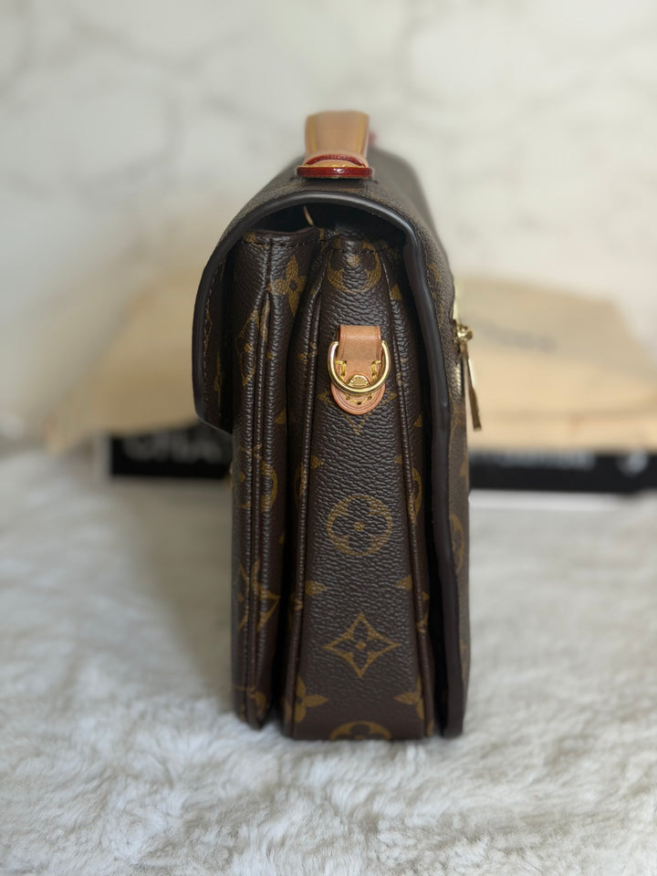 LOUIS VUITTON LV Pochette Metis Monogram Bag 2024