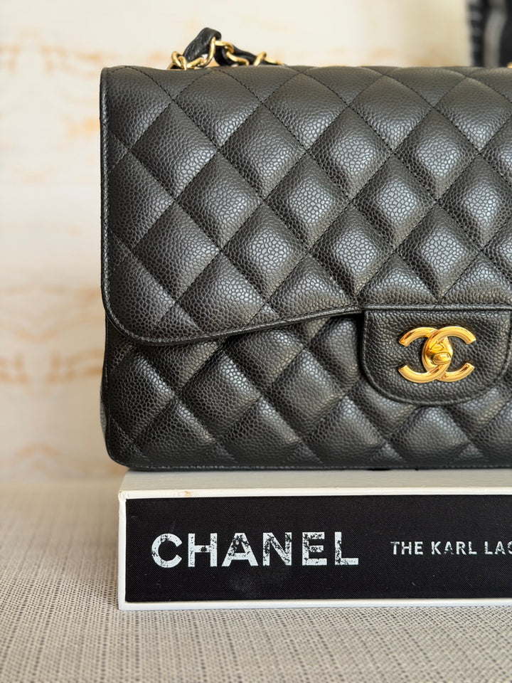 CHANEL series 15 Black Caviar GHW Jumbo Timeless Classic Double Flap Bag 2011