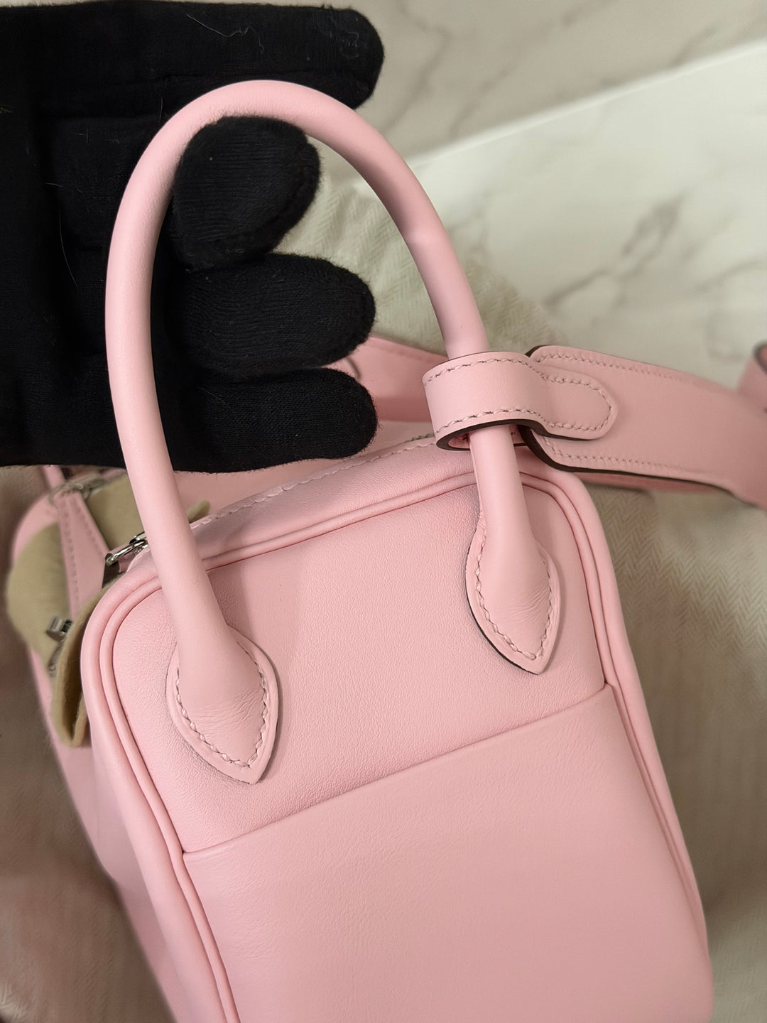 Hermes Mini Lindy Rose Sakura Swift leather PHW Stamp B 2024 *Rare combo*