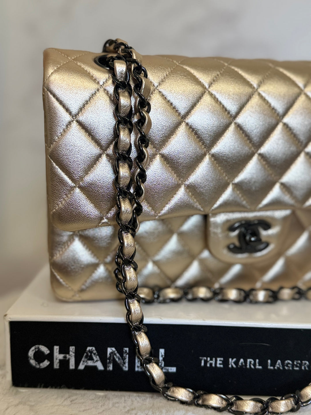 CHANEL series 31 Gold Metallic Lambskin So Black Hardware Medium ML timeless Classic Double Flap Bag 2020/2021