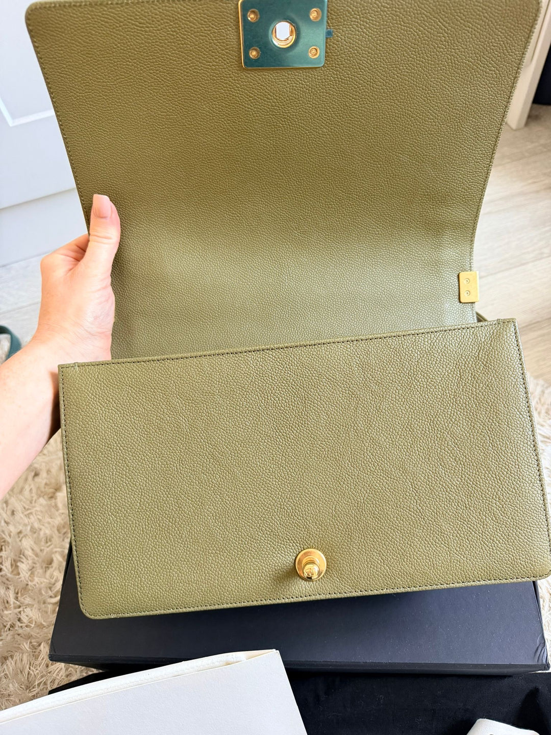 CHANEL series 23 Khaki Green Caviar with Pink lining NEW Medium Le Boy Flap Bag 2016