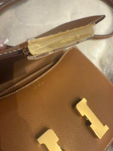 Load image into Gallery viewer, HERMES Constance 18 Gold Epsom Leather GHW Flap bag Stamp B 2023

