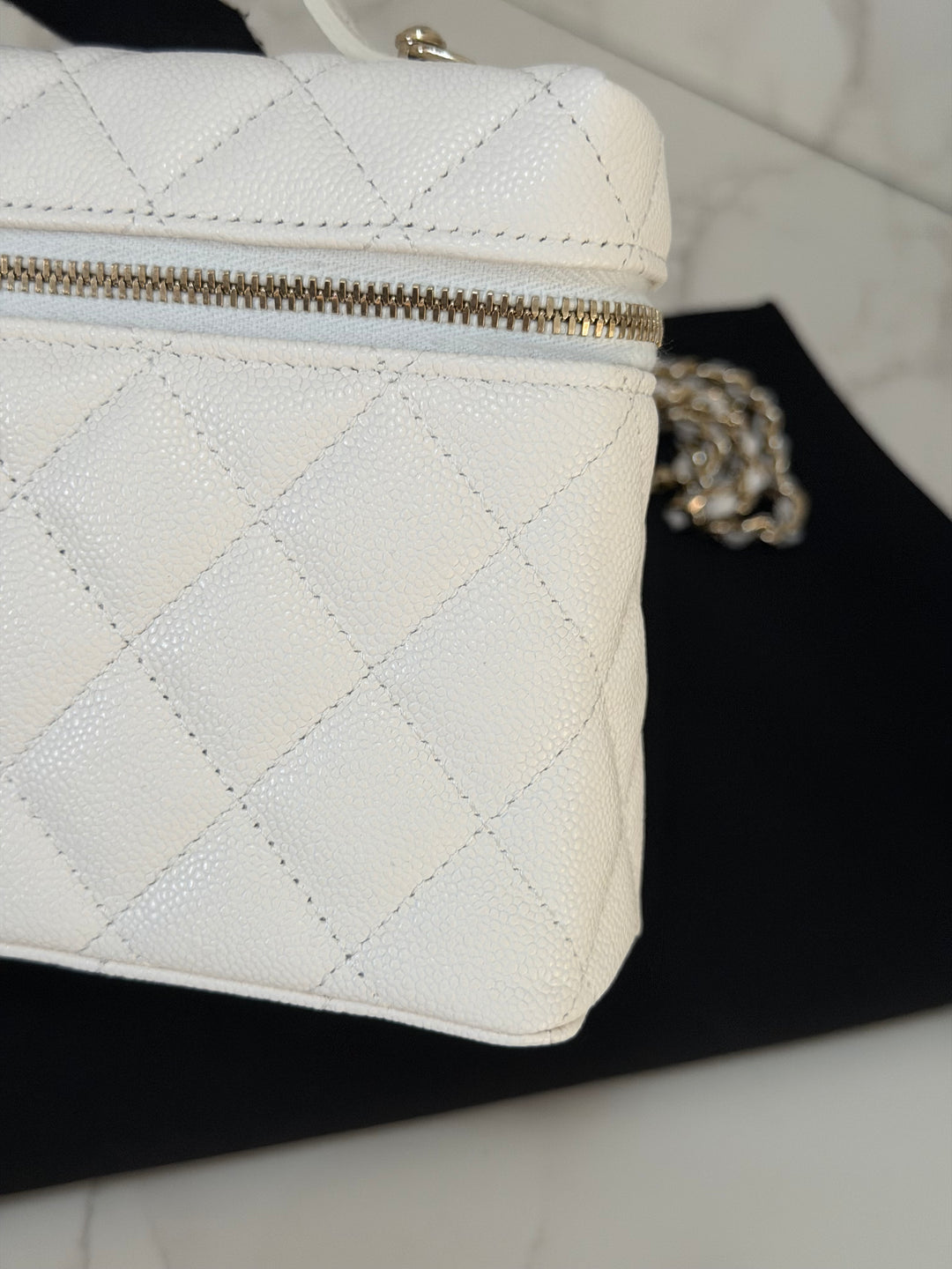 CHANEL 26C White Caviar LGHW Long Vanity with Detachable Chain