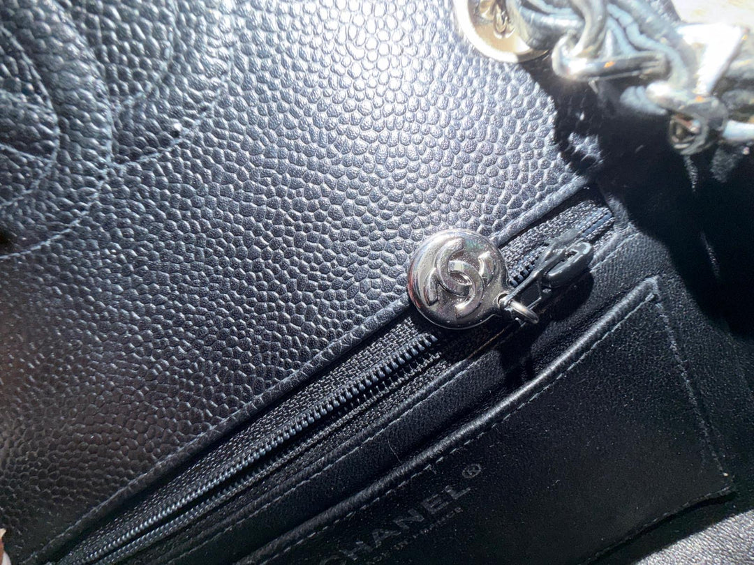 CHANEL series 9 Black Caviar SHW Vintage Mini Flap Bag