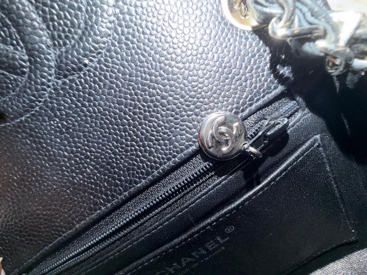 CHANEL series 9 Black Caviar SHW Vintage Mini Flap Bag