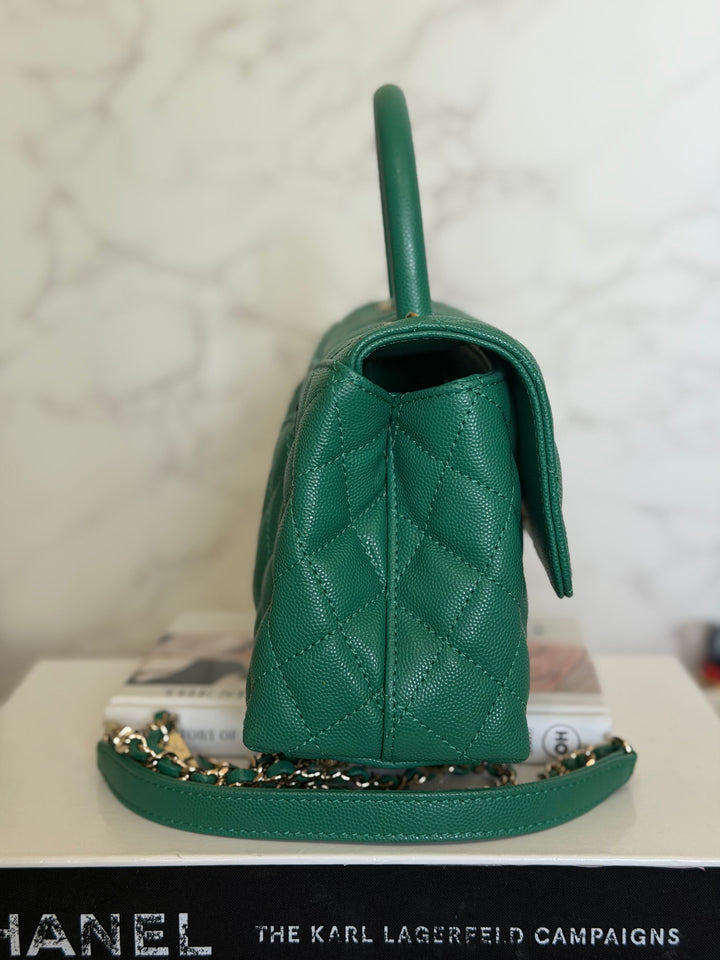 CHANEL 22A Green Caviar LGHW Coco Handle Flap Bag size Small 2022