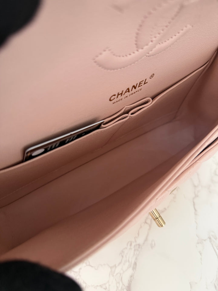 CHANEL 21C 2021 Rose Clair Caviar LGHW Medium ML 11.12 Timeless Classic Double Flap Bag