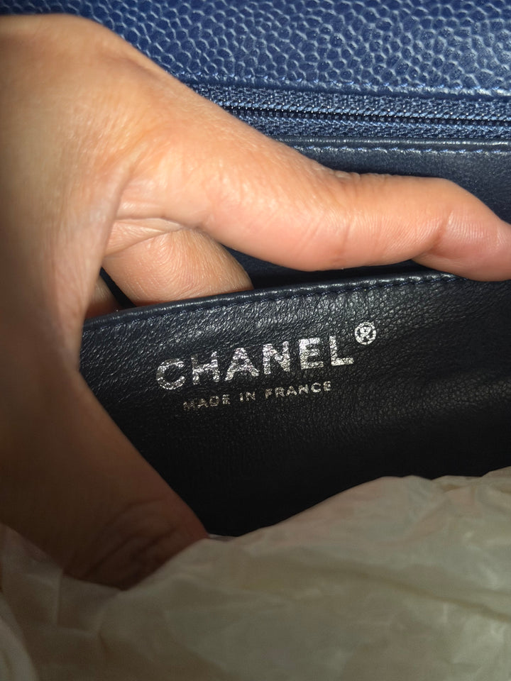 CHANEL series 13 Navy Caviar SHW Timeless Classic Jumbo Single Flap Bag 2010