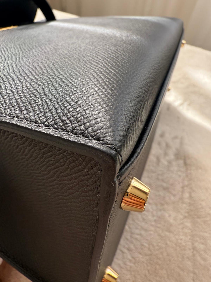 Hermès Kelly 28 Black Sellier Epsom Leather GHW Stamp B 2023 Kept unused Box fresh