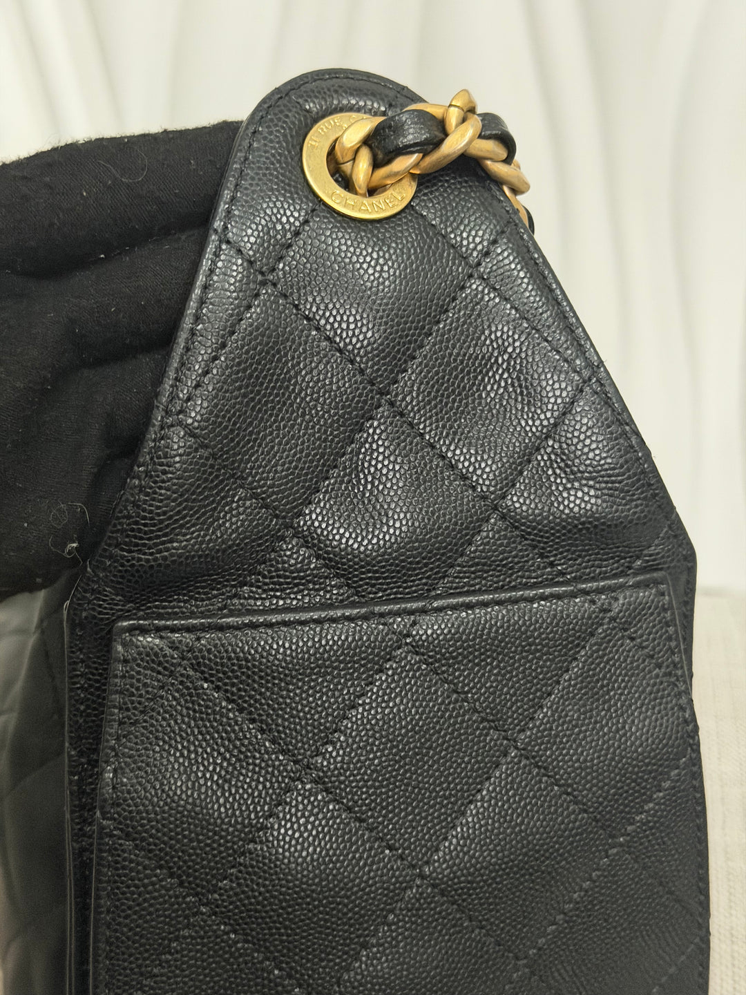 CHANEL 25 Black Caviar Aged GHW Hobo Bag size SMALL