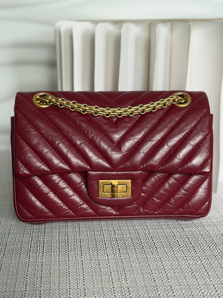 CHANEL 16A collection 2016 Series 23 Burgundy Calf skin Chevron Mini Reissue Flap Bag with Aged GHW