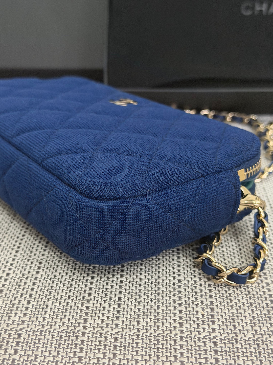 CHANEL series 28 Blue Jersey With Green Fabric Lining O Diver Wallet on Chain Phone Holder LGHW