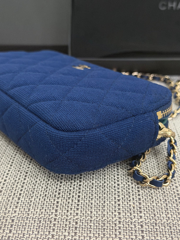 CHANEL series 28 Blue Jersey With Green Fabric Lining O Diver Wallet on Chain Phone Holder LGHW
