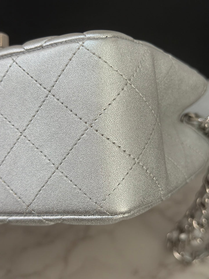 Chanel Series 31 21P Collection Iridescent Silver lambskin SHW Square Mini Flap Bag 2021