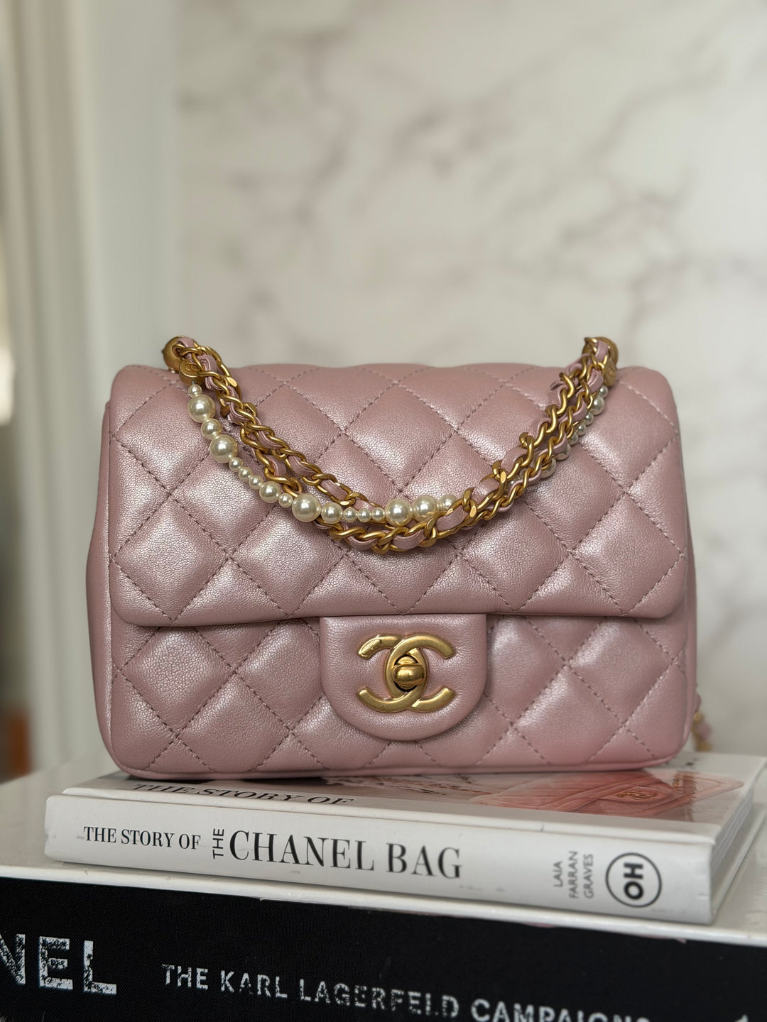 CHANEL 24P Pearly Pink Lambskin Pearl Twist Aged GHW Flap Bag 2024