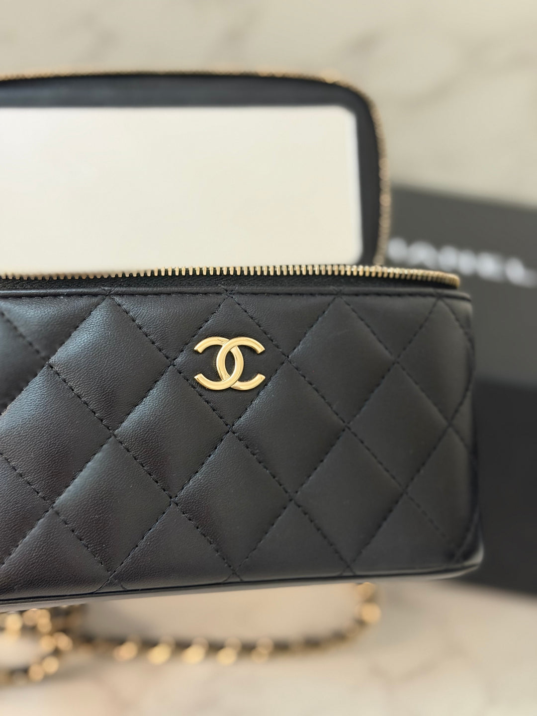 CHANEL series 31 Black Lambskin LGHW Small Vanity Case with Chain and Leather Top Handle