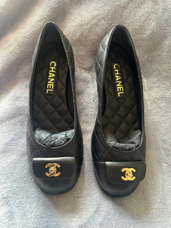 CHANEL Black Ballerina Shoes EU 37.5